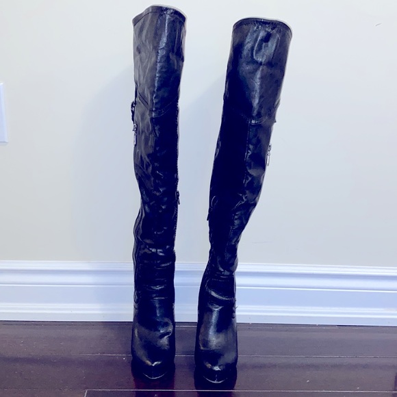 Over knee Guess high heels Modern black boot - Picture 6 of 8